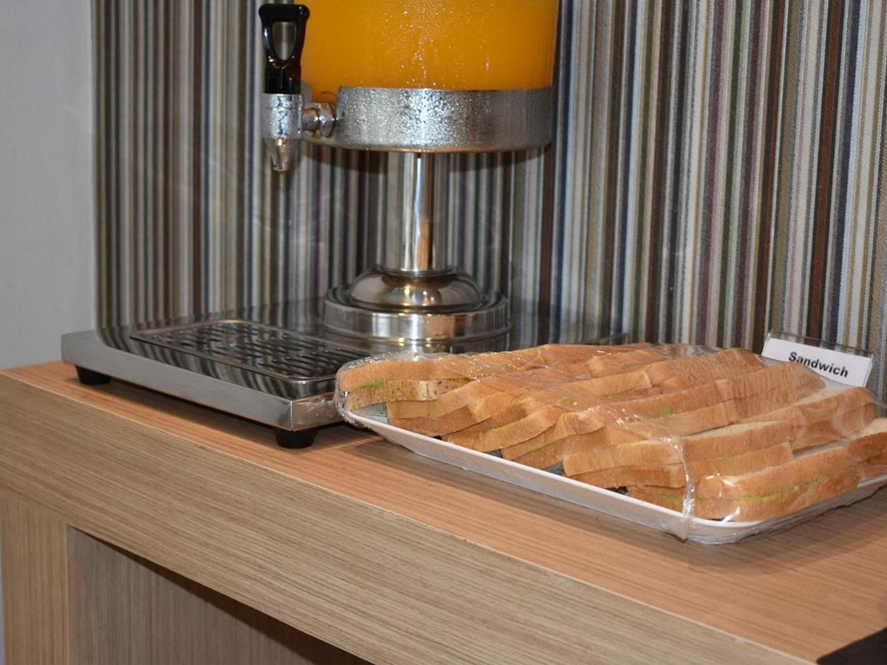 Fortune D Hotel Maesot Meszot Kültér fotó